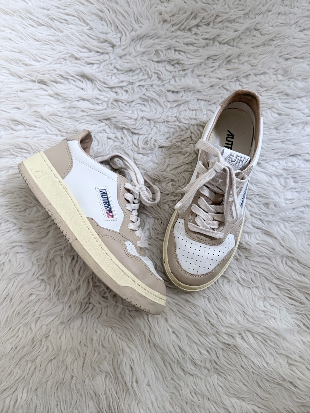 Autry Medalist Low Sneakers
